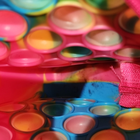 Fidget pencil case - Picture 7 of 7